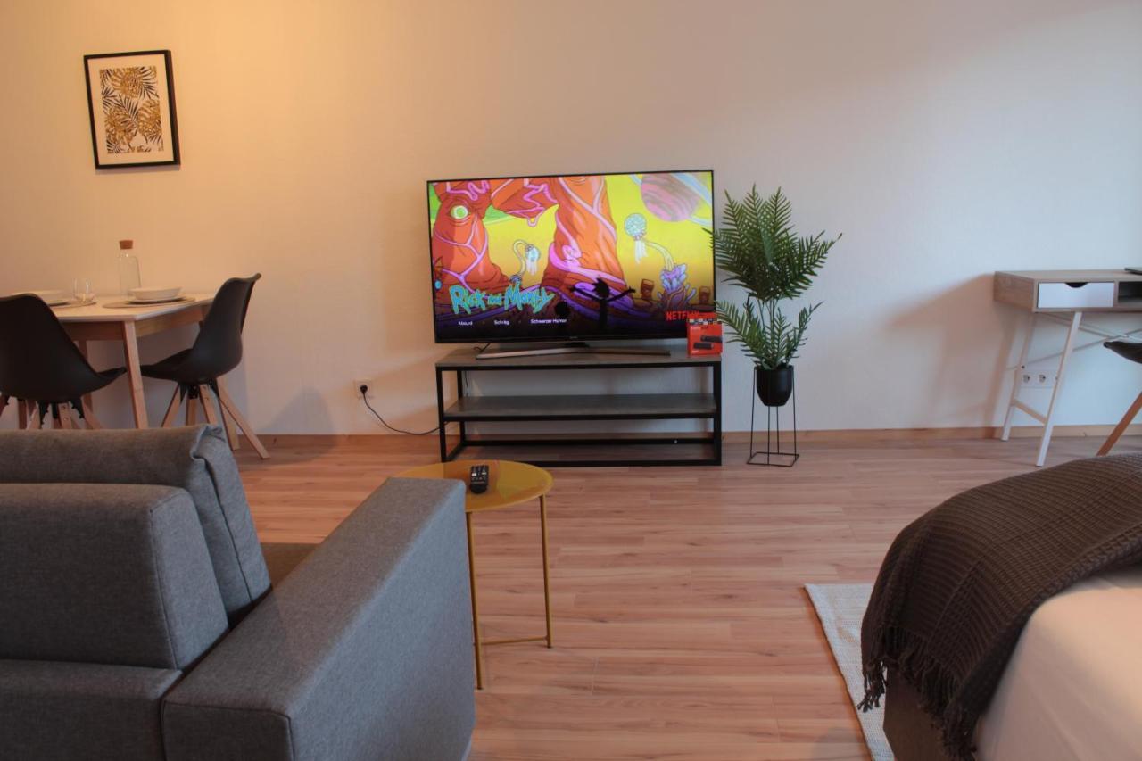 Ferienwohnung Zentral. Stylisch. Balkon&Parkplatz. Netflix Holzgerlingen Exterior foto